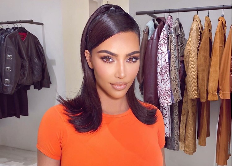 ZOOM: K.Kardashian Shares Her Lighting Secret To Looking pretty on zoom meetings 1