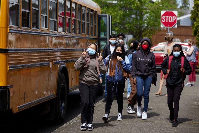 Mask Mandate Expires Businesses , But Not in Schools