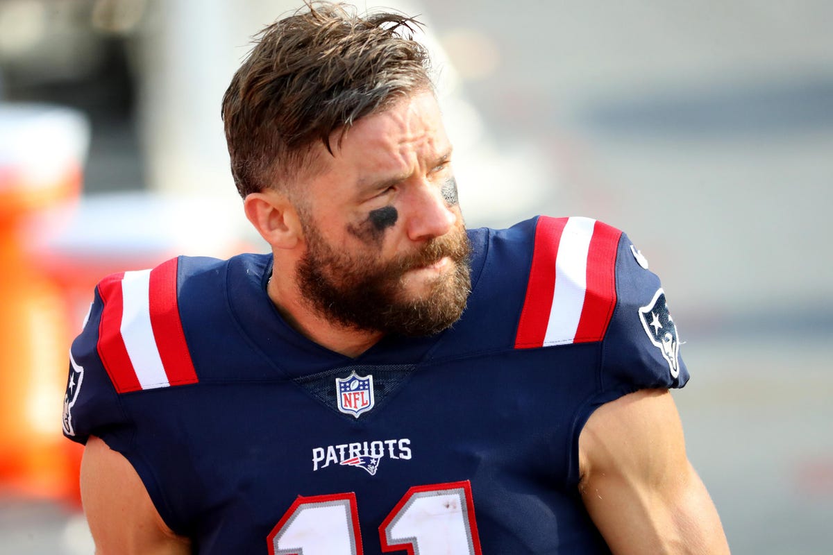 Hot: Julian Edelman Is Not Working Out With Tom Brady